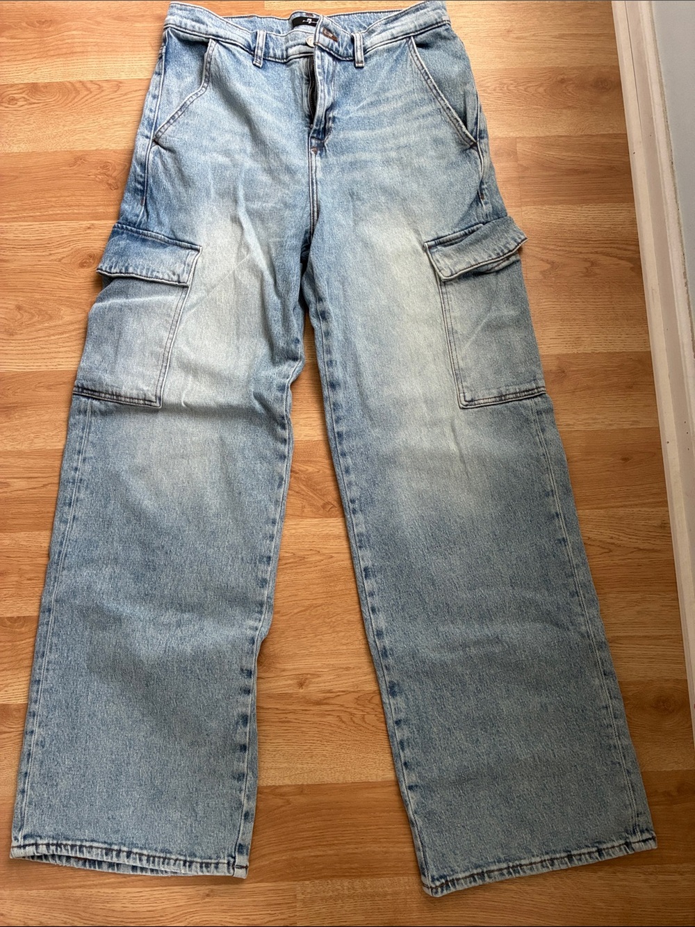 7 For All Mankind size 27 cargo jeans